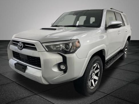 Used 2024 Toyota 4Runner TRD Off-Road Premium image 3