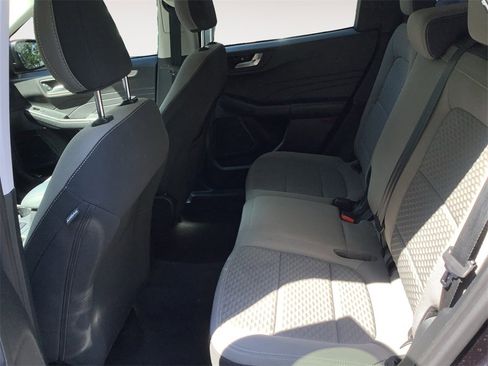 Used 2021 Ford Escape SE image 13