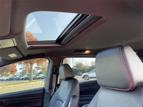 Used 2023 Honda Odyssey Sport image 20
