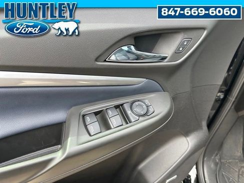 Used 2023 Chevrolet Bolt EUV Premier w/ Sun & Sound Package FWD image 19
