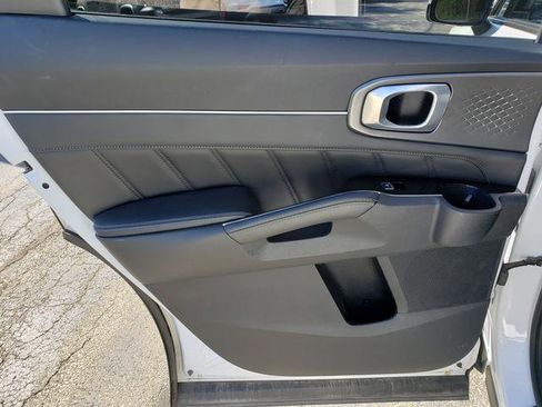 Used 2022 Kia Sorento SX image 13