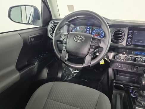 Certified 2022 Toyota Tacoma SR AWD/4WD image 26