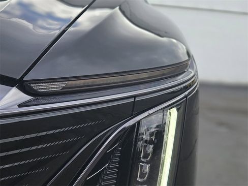New 2025 Cadillac Lyriq Sport image 10