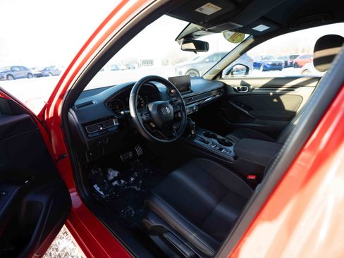 Certified 2025 Honda Civic Sport image 8