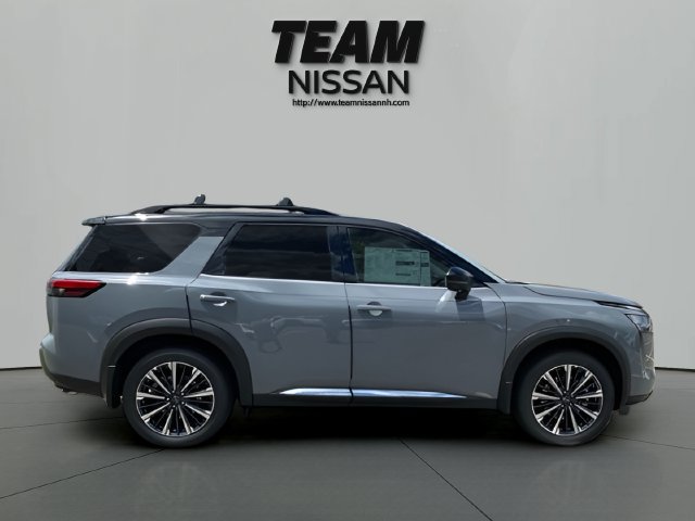 New 2026 Nissan Pathfinder Platinum w/ Cargo Package AWD/4WD image 8