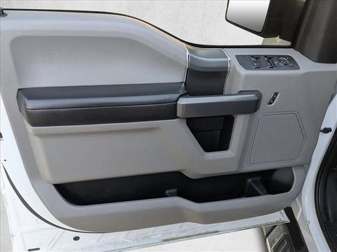 Used 2015 Ford F150 XLT w/ Equipment Group 302A Luxury image 13