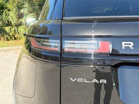 Used 2025 Land Rover Range Rover Velar S image 10