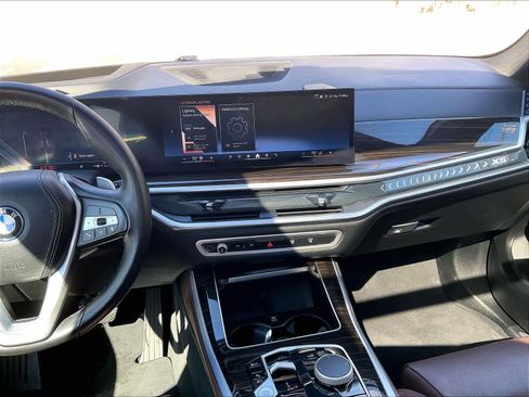 Used 2025 BMW X5 xDrive50e image 19