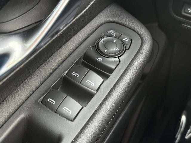 Used 2022 GMC Terrain AT4 w/ Tech Package AWD/4WD image 18