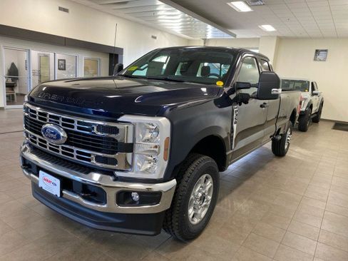 New 2025 Ford F350 XLT w/ 360-Degree Camera Package image 4