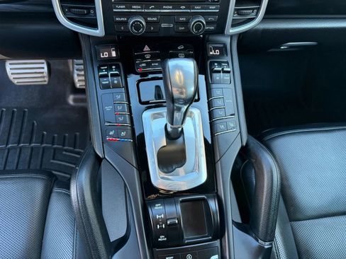 Used 2016 Porsche Cayenne S AWD/4WD image 42