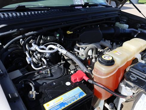 Used 2004 Ford Excursion Limited AWD/4WD image 46