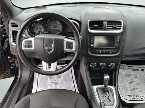 Used 2014 Dodge Avenger SXT w/ Sun/Sound Group image 10