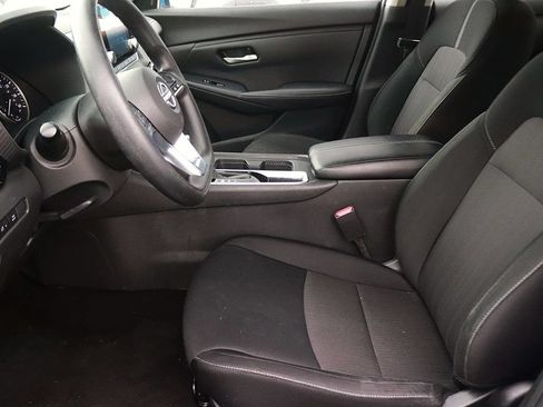 Used 2025 Nissan Sentra SV FWD image 13