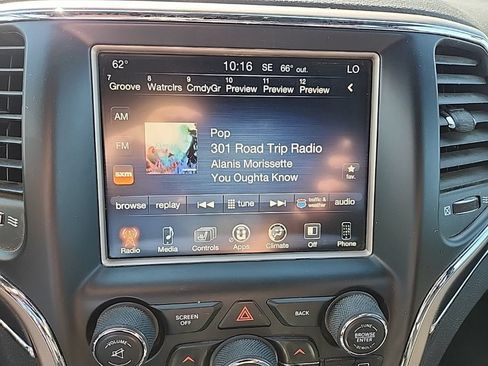 Used 2017 Jeep Grand Cherokee Limited AWD/4WD image 18