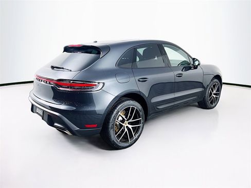 New 2026 Porsche Macan image 9
