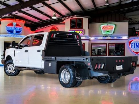 Used 2017 Ford F350 XL w/ Power Equipment Group image 4