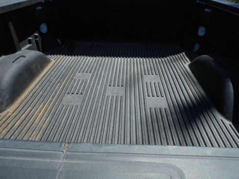 Used 2024 Chevrolet Silverado 2500 LT AWD/4WD image 9
