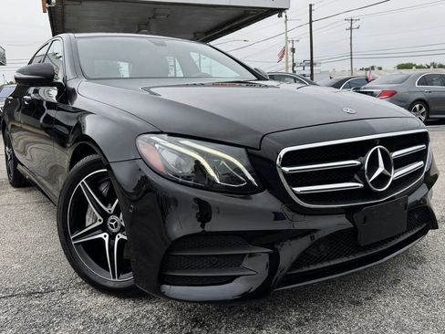 Used 2019 Mercedes-Benz E 300 image 1