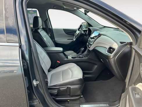 Used 2019 Chevrolet Equinox Premier w/ LPO, Cargo Package AWD/4WD image 10