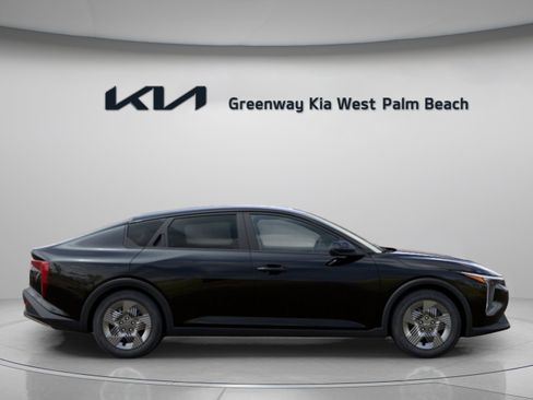 New 2026 Kia K4 FWD image 8