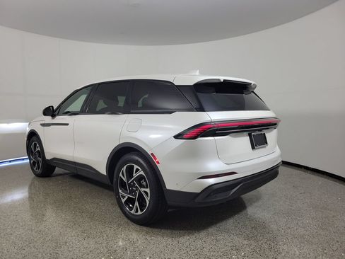 Certified 2024 Lincoln Nautilus Premier w/ Jet Appearance Package AWD/4WD image 3