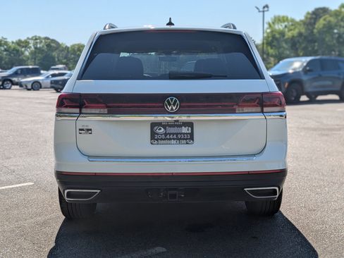 Used 2024 Volkswagen Atlas SE image 8