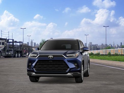 New 2026 Toyota Grand Highlander Platinum image 3