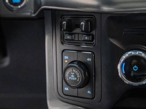 Used 2023 Ford F150 Lariat w/ Equipment Group 502A High image 34