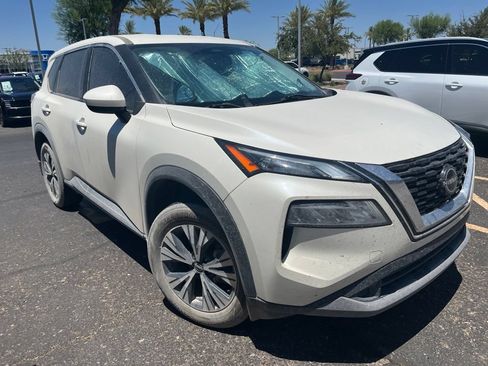 Certified 2023 Nissan Rogue SV FWD image 3