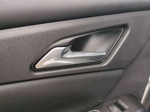 Used 2024 Chevrolet Traverse LT w/ Enhanced Driving Package image 25