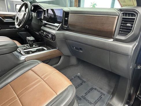 Used 2023 Chevrolet Silverado 1500 High Country w/ High Country Premium Package AWD/4WD image 64