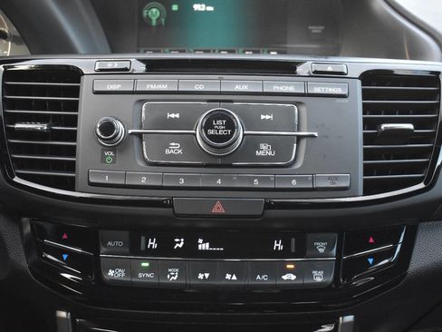 Used 2016 Honda Accord Sport image 25
