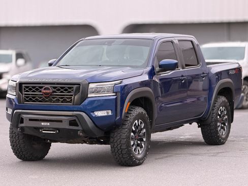 Used 2022 Nissan Frontier PRO-4X w/ Off-Road Protection Package image 2