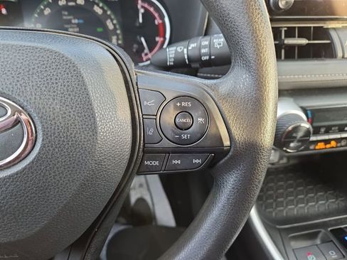 Used 2023 Toyota RAV4 XLE image 18