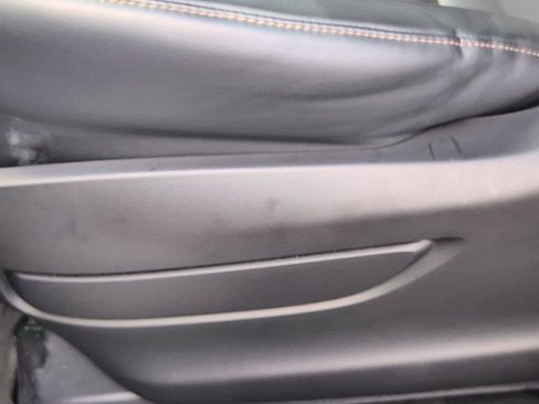 Used 2025 Lincoln Aviator AWD image 19
