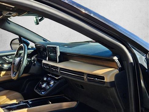 Used 2020 Lincoln Corsair Reserve w/ Elements Package image 24