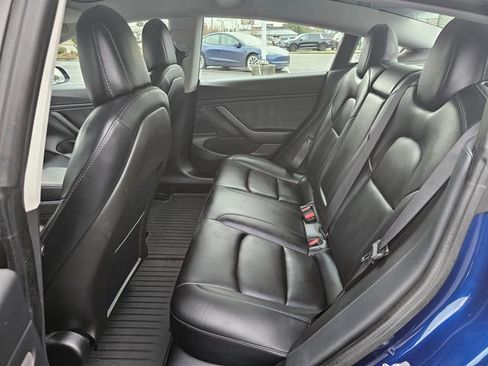 Used 2020 Tesla Model 3 Long Range image 17