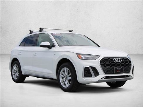 Used 2023 Audi Q5 2.0T Premium w/ Convenience Package AWD/4WD image 5