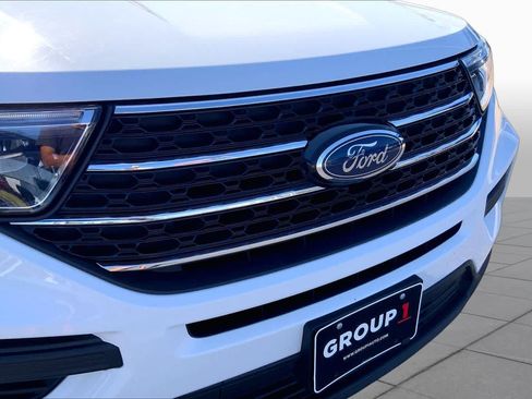 Used 2021 Ford Explorer XLT RWD image 30