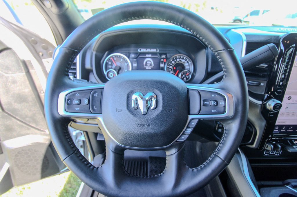 Used 2024 RAM 2500 Big Horn w/ Level 2 Equipment Group AWD/4WD image 19