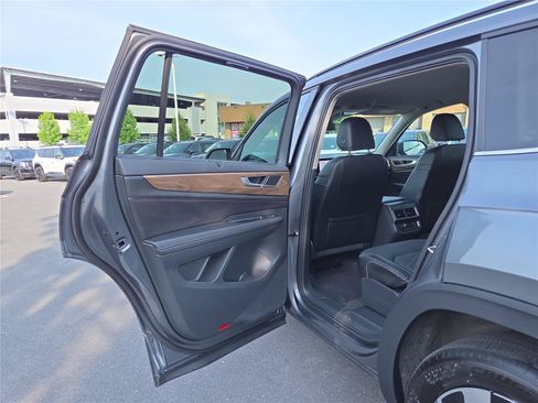 Certified 2024 Volkswagen Atlas SE AWD/4WD image 26