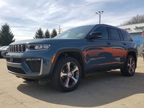 New 2026 Jeep Grand Cherokee Limited AWD/4WD image 7