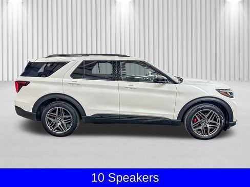 Certified 2025 Ford Explorer ST AWD/4WD image 5