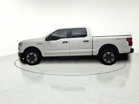 Used 2022 Ford F150 Lightning Pro image 9