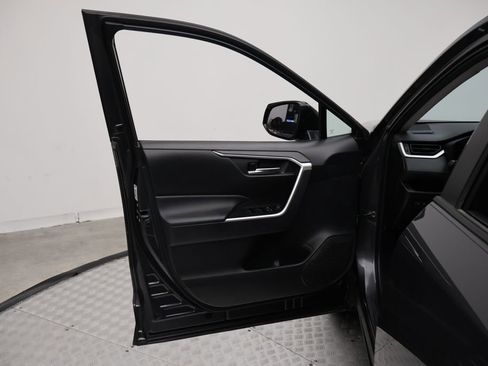 Certified 2025 Toyota RAV4 XLE image 16