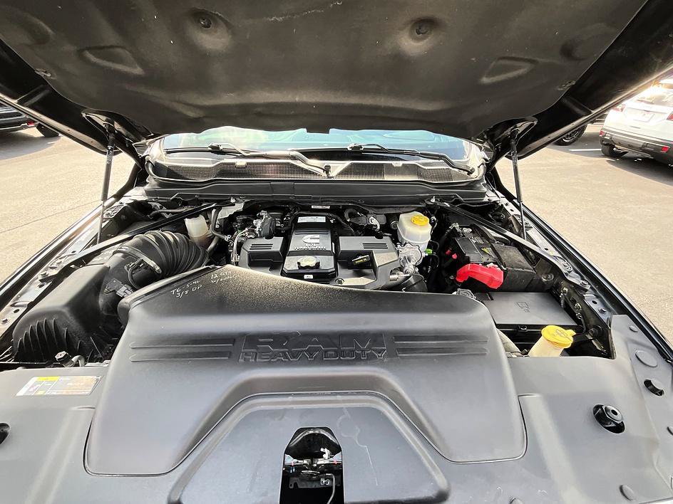 Used 2023 RAM 3500 Limited AWD/4WD image 3