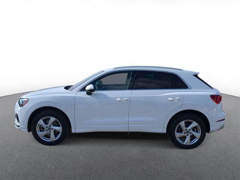 Used 2022 Audi Q3 2.0T Premium w/ Convenience Package image 5