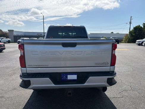 Used 2022 Chevrolet Silverado 2500 High Country AWD/4WD image 6