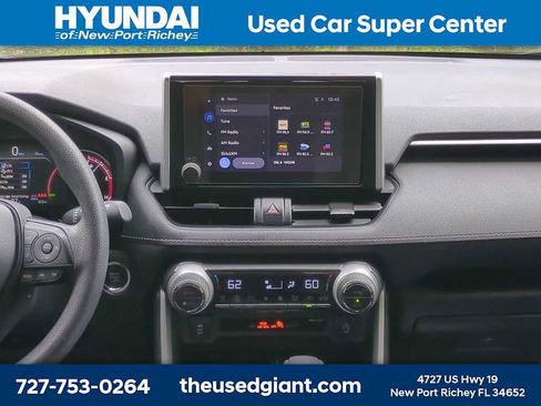 Used 2024 Toyota RAV4 XLE w/ Convenience Package FWD image 20